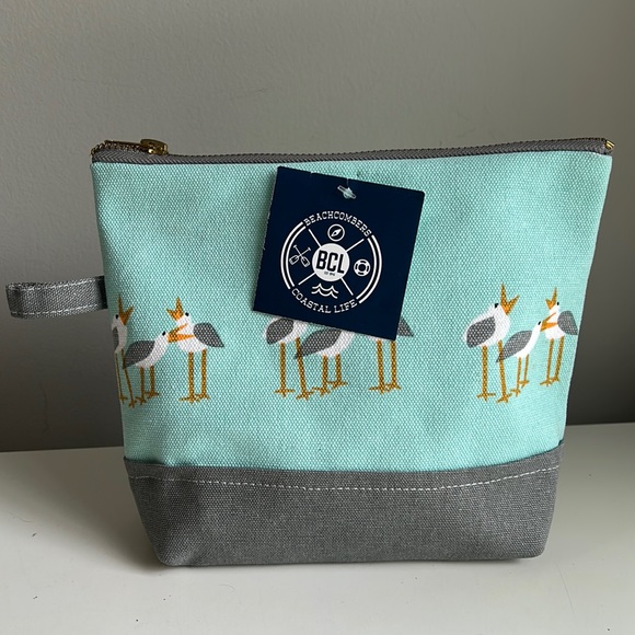 Beachcombers Coastal Life Handbags - NWT Kate Nelligan Sea Gulls Canvas Cosmetic Bag